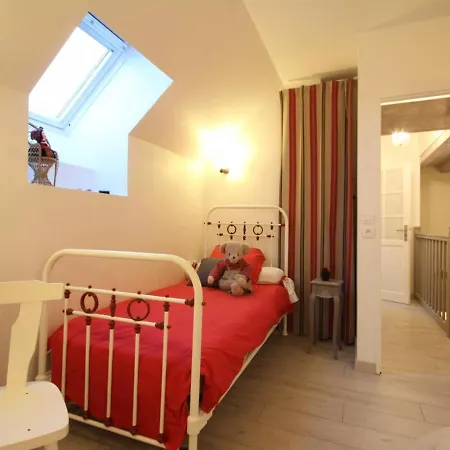 בית נופש Maison De Charme Avec Jardin, Equipements Inclus, Et Velos A Disposition - Fr-1-497-165 *